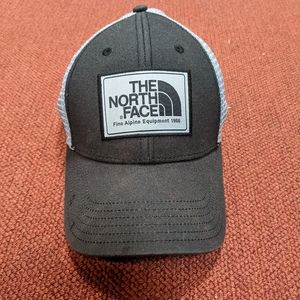 North face trucker hat